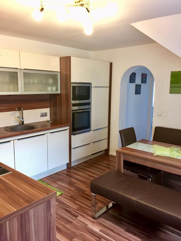 Ferienwohnung H&H Happy Holiday Velden am Wörthersee Exteriör bild